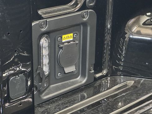 New 2025 Ford Maverick XLT w/ XLT Luxury Package image 14