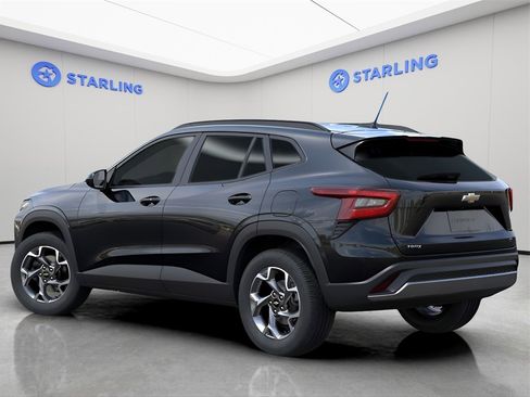 New 2026 Chevrolet Trax LT image 3