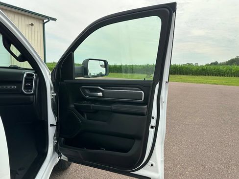 Used 2022 RAM 1500 Big Horn AWD/4WD image 28