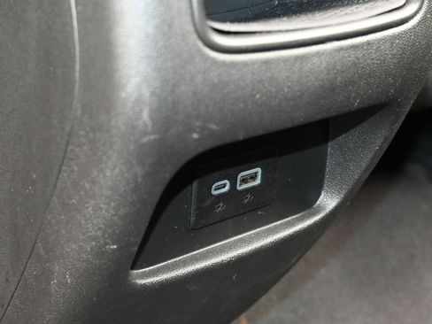Used 2024 Cadillac XT5 Luxury FWD image 37