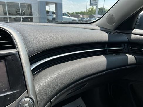 Used 2013 Chevrolet Malibu Eco w/ Power Convenience Package FWD image 30