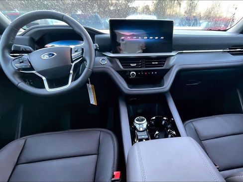 New 2026 Ford Explorer Platinum w/ LUX Leather Package image 5