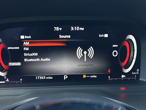 Used 2024 Nissan Rogue SL w/ SL Premium Package FWD image 23