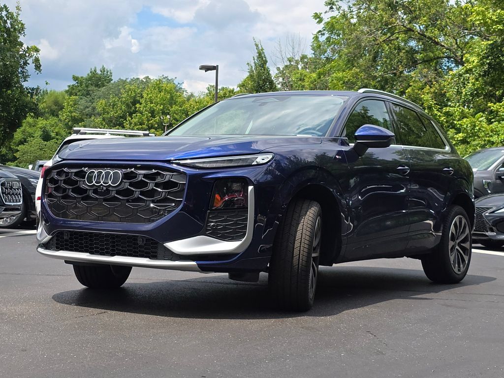 Certified 2026 Audi Q3 quattro 2.0T AWD/4WD image 11