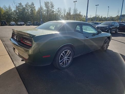 Used 2019 Dodge Challenger GT w/ Driver Convenience Group image 5