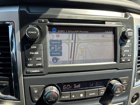 Used 2017 Nissan Titan PRO-4X AWD/4WD image 35