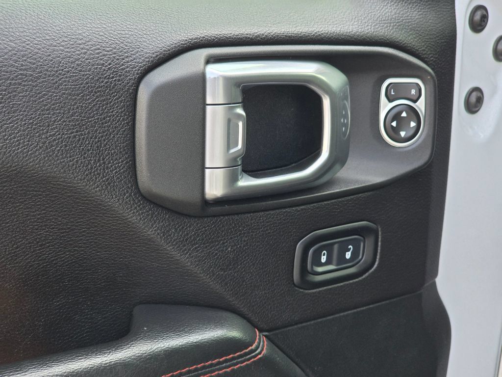 Used 2020 Jeep Gladiator Rubicon AWD/4WD image 36