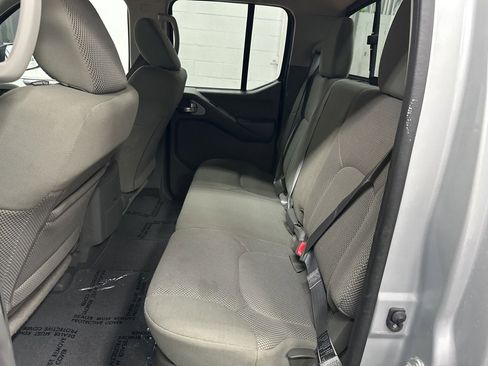 Used 2021 Nissan Frontier SV image 33