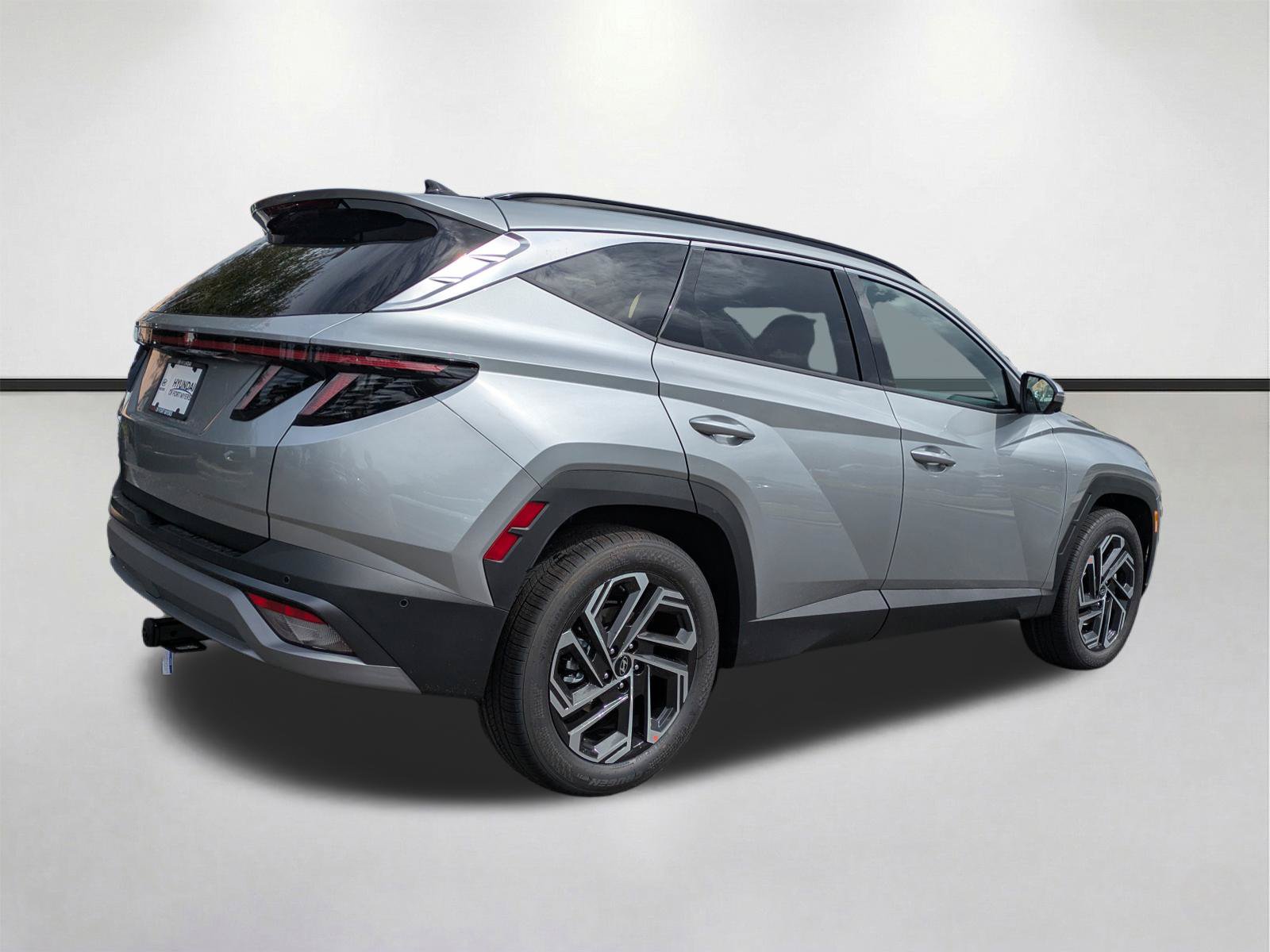 New 2026 Hyundai Tucson Limited w/ Tow & Go Package FWD image 5