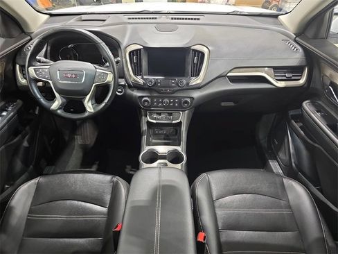 Used 2024 GMC Terrain Denali AWD/4WD image 9