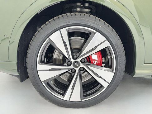 New 2025 Audi SQ5 Premium Plus image 33