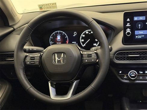 New 2026 Honda HR-V EX-L image 16