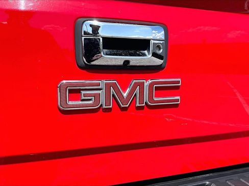 Used 2016 GMC Sierra 1500 SLT w/ SLT Premium Package AWD/4WD image 10