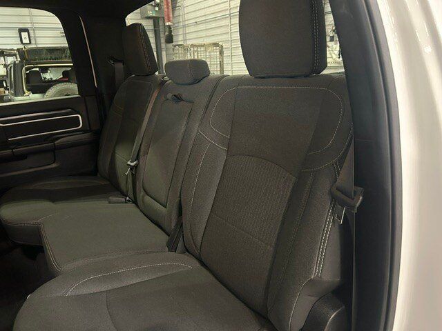 Used 2024 RAM 2500 Big Horn w/ Night Edition AWD/4WD image 37