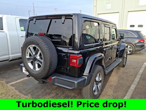 Used 2021 Jeep Wrangler Unlimited Sahara image 4