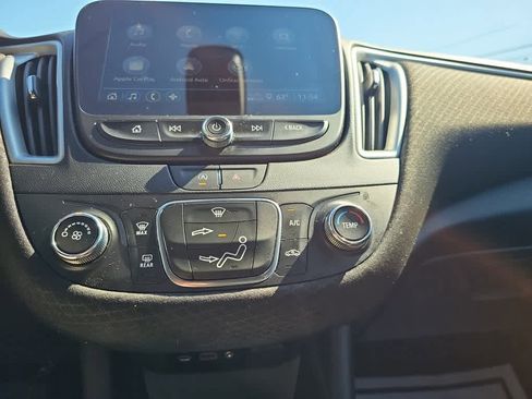 Used 2022 Chevrolet Malibu LS image 20