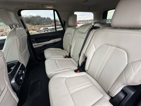 Used 2019 Ford Expedition Platinum image 20