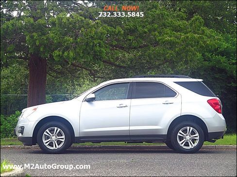 Used 2015 Chevrolet Equinox LT w/ Driver Convenience Package FWD image 2