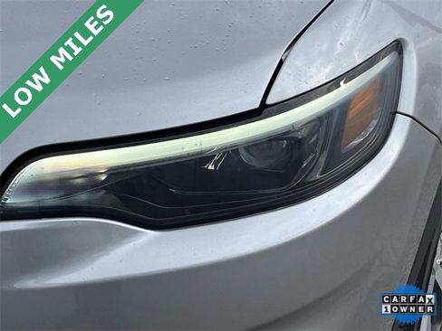 Certified 2019 Jeep Cherokee Limited image 9