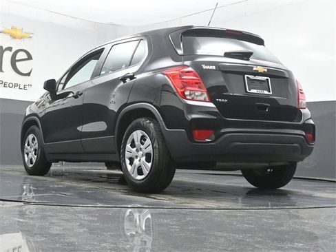 Used 2019 Chevrolet Trax LS image 5