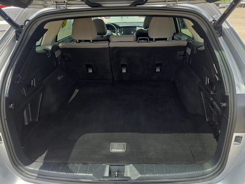 Used 2025 Subaru Outback Premium AWD/4WD image 6