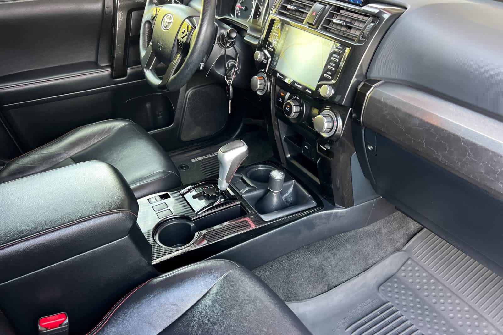 Used 2021 Toyota 4Runner TRD Off-Road AWD/4WD image 17