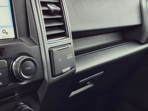 Used 2018 Ford F150 XLT w/ Equipment Group 302A Luxury image 14