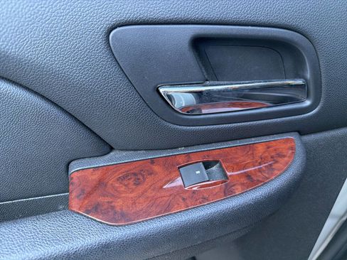 Used 2009 Chevrolet Tahoe LT image 21