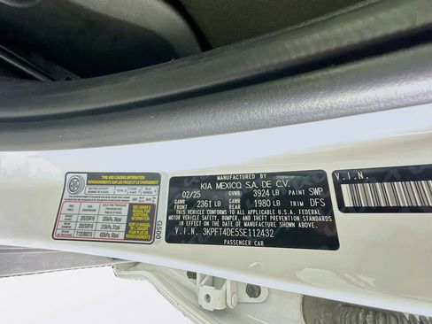 Used 2025 Kia K4 FWD image 12