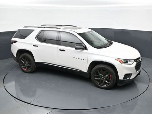 Used 2019 Chevrolet Traverse Premier w/ Redline Edition AWD/4WD image 29