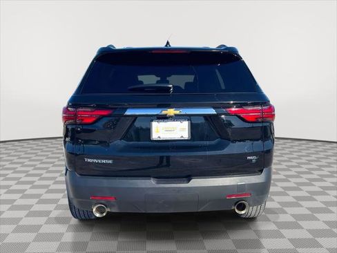 Used 2023 Chevrolet Traverse LT image 6