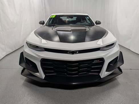 Used 2018 Chevrolet Camaro ZL1 image 10