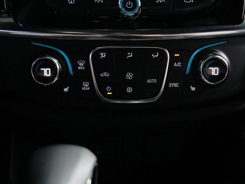 Used 2023 Chevrolet Traverse RS w/ LPO, Floor Liner Package AWD/4WD image 20