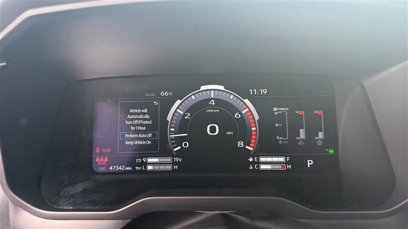 Used 2022 Toyota Tundra Platinum w/ Advanced Package AWD/4WD image 34
