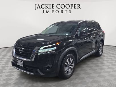 Used 2025 Nissan Pathfinder SL
