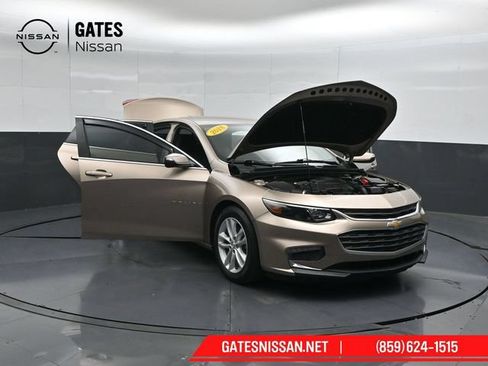 Used 2018 Chevrolet Malibu LT FWD image 52