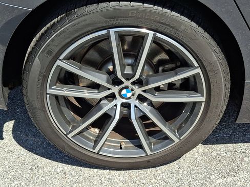 Used 2019 BMW 330i xDrive Sedan w/ Convenience Package AWD/4WD image 9