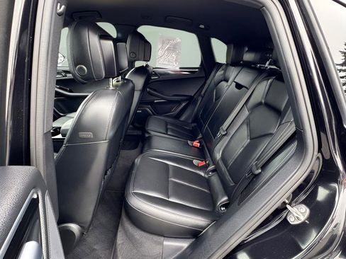 Used 2018 Porsche Macan Sport Edition image 31