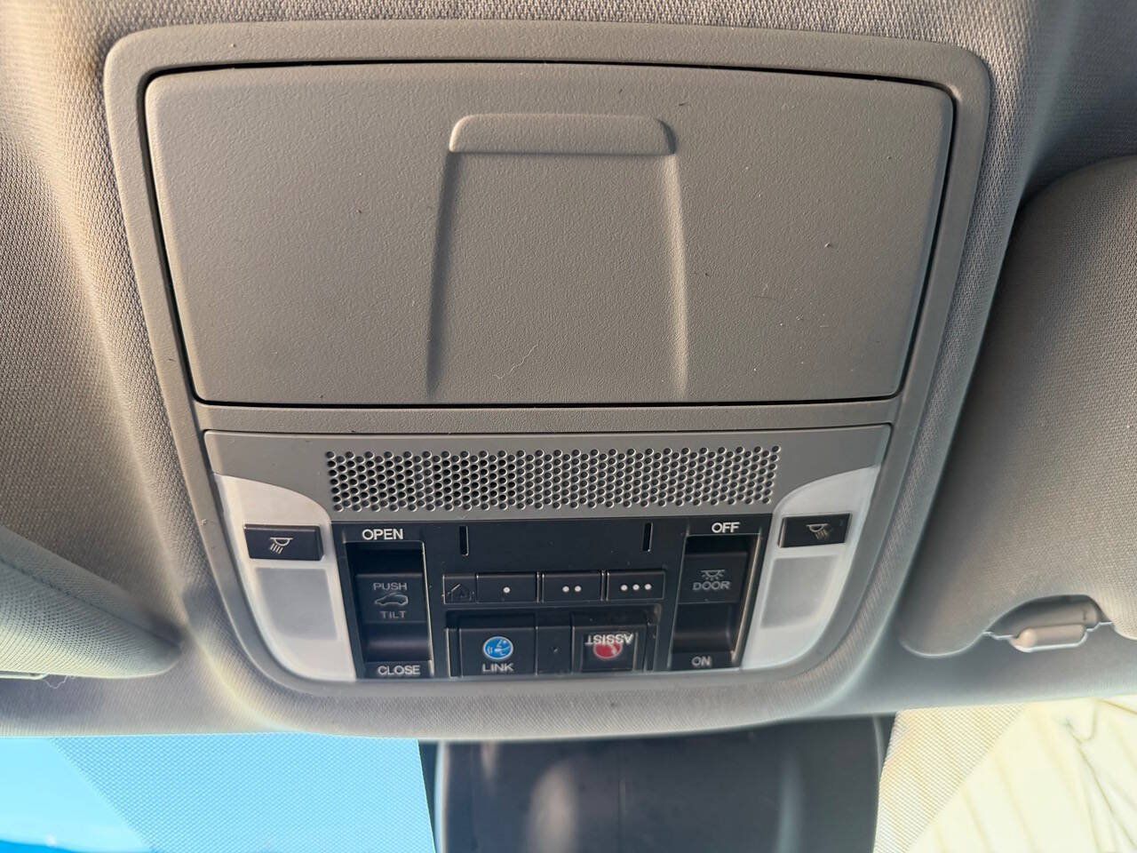 Used 2017 Acura MDX w/ Technology Package FWD image 24