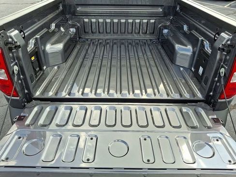 New 2025 Ford Maverick XLT w/ XLT Luxury Package image 19