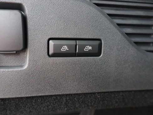 Used 2024 Lincoln Nautilus Reserve w/ Equipment Group 202A image 26