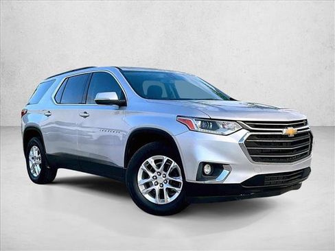 Certified 2021 Chevrolet Traverse LT image 12