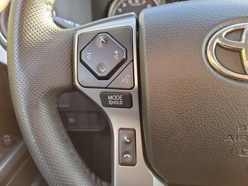 Used 2022 Toyota Tacoma SR5 image 28