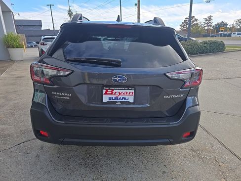 Used 2025 Subaru Outback Premium image 24