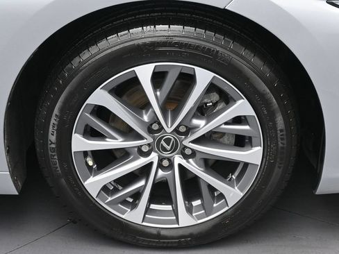 Used 2022 Lexus ES 350 w/ ES 350 Ultra Luxury Package FWD image 32
