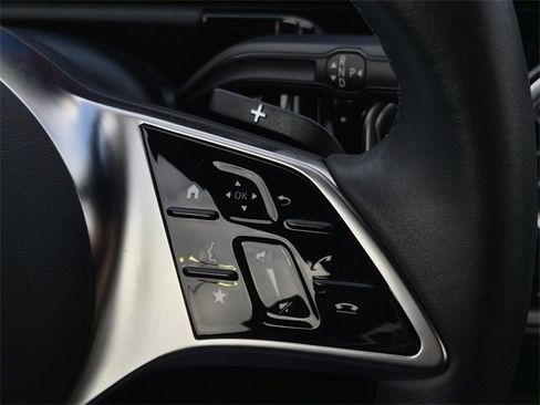 Certified 2025 Mercedes-Benz GLA 250 image 16