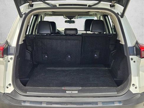 Used 2021 Nissan Rogue SV w/ Premium Package image 7