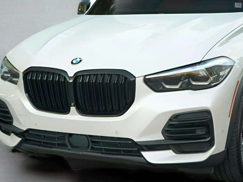 Used 2022 BMW X5 xDrive40i AWD/4WD image 55