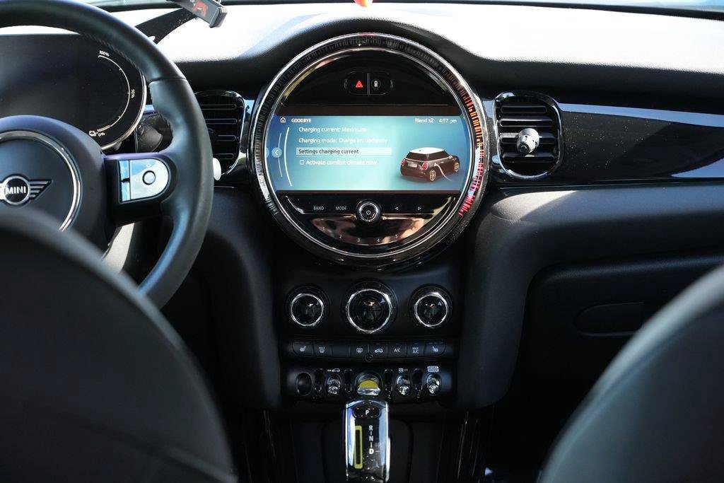 Certified 2024 MINI Cooper SE FWD image 15