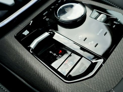 Used 2026 BMW X3 xDrive30 w/ Convenience Package image 17